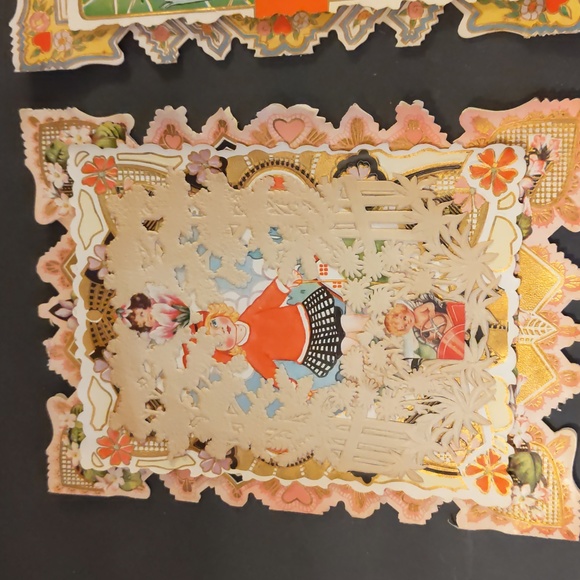 Antique Whitney Made Embossed Paper Lace Die Cut Valentine Cards (2) - Picture 2 of 11
